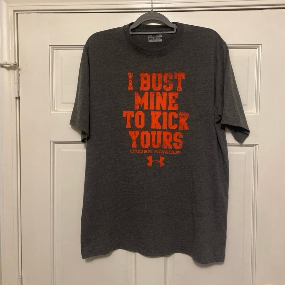 Men’s large under armor T-shirt